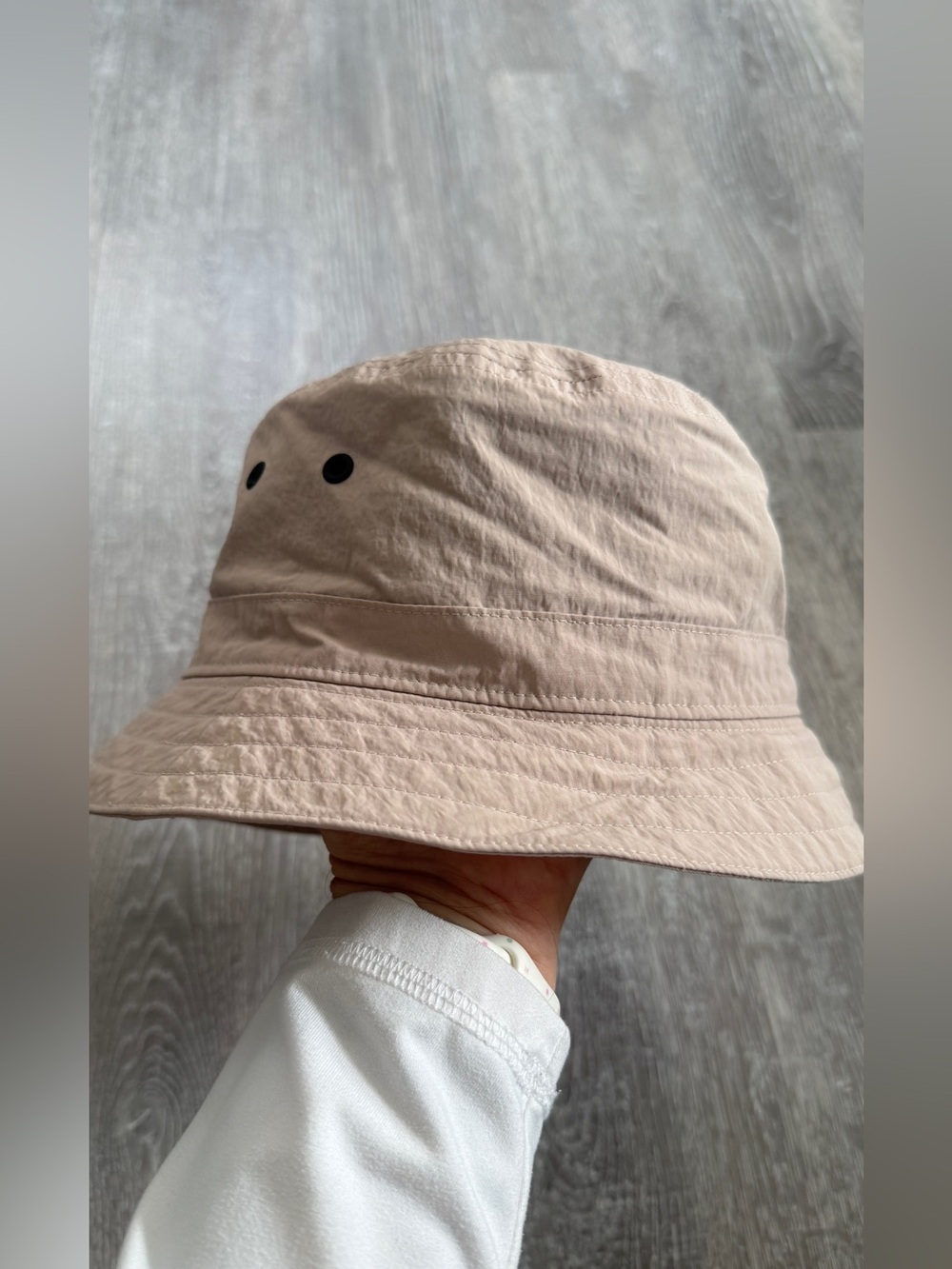Lulu Lemon nylon bucket hat